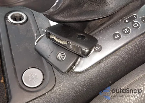 2017 Volkswagen Tiguan S/Limited z USA, uszkodzony, nr VIN WVGAV7AXXHW508104